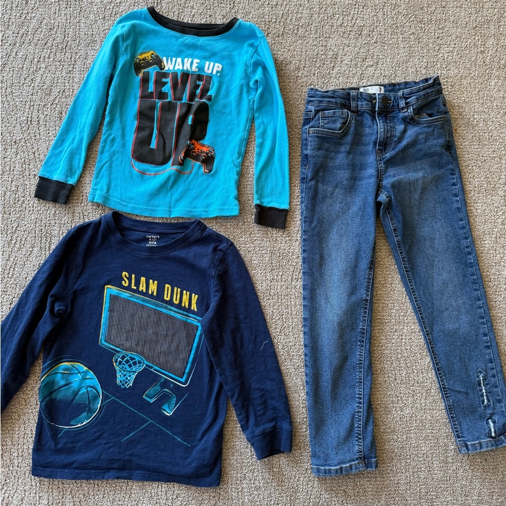 Cotton On Kids
Kid's Skinny Fit Jean - plus 2 long sleeve T shirt from Carter’s